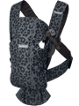 BabyBjorn μάρσιπος Mini 3D Mesh, Anthracite Leopard