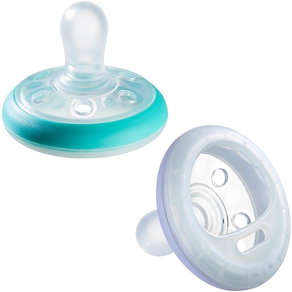 Tommee Tippee Ορθοδοντική Πιπίλα Σιλικόνης Νυκτός Breast Like 6-18Μ Σετ 2τμχ